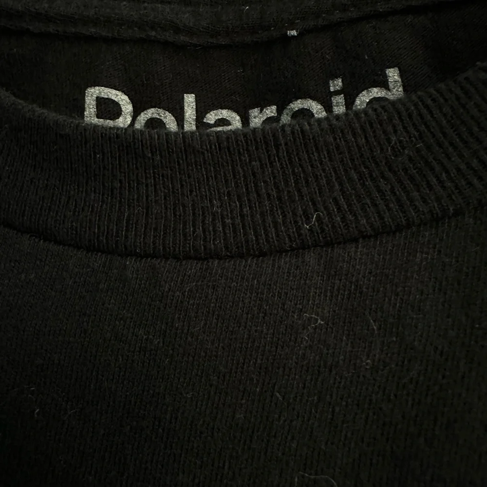 Men’s L Black Official Polaroid T-shirt With The Word “Polaroid” Written 5 Times - Picture 5 of 16